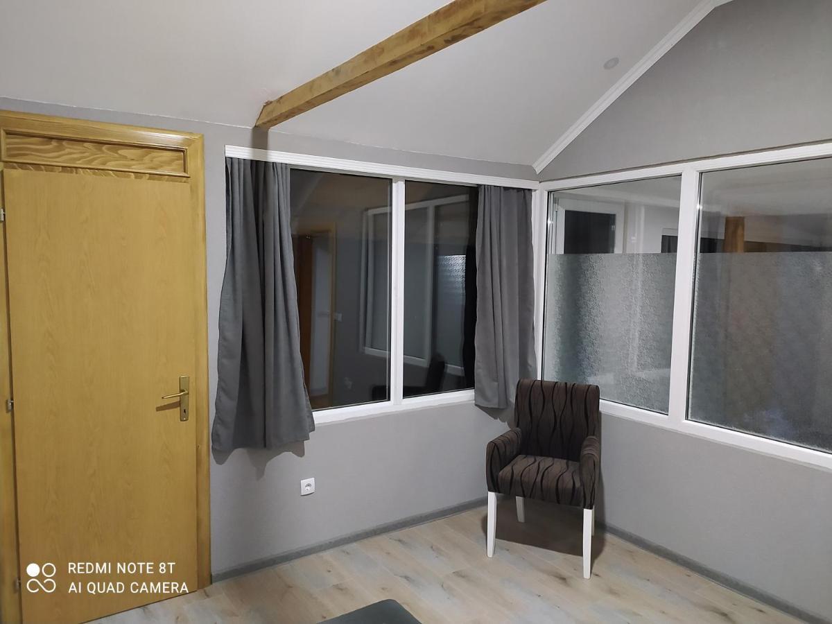 Lenilenii Bungalows Jajce Bagian luar foto